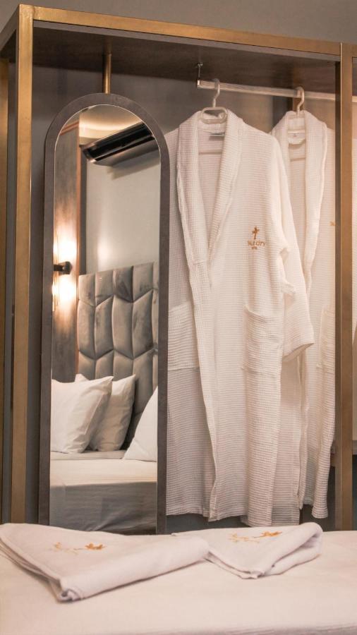 Talles City Hotel Izmir Bagian luar foto