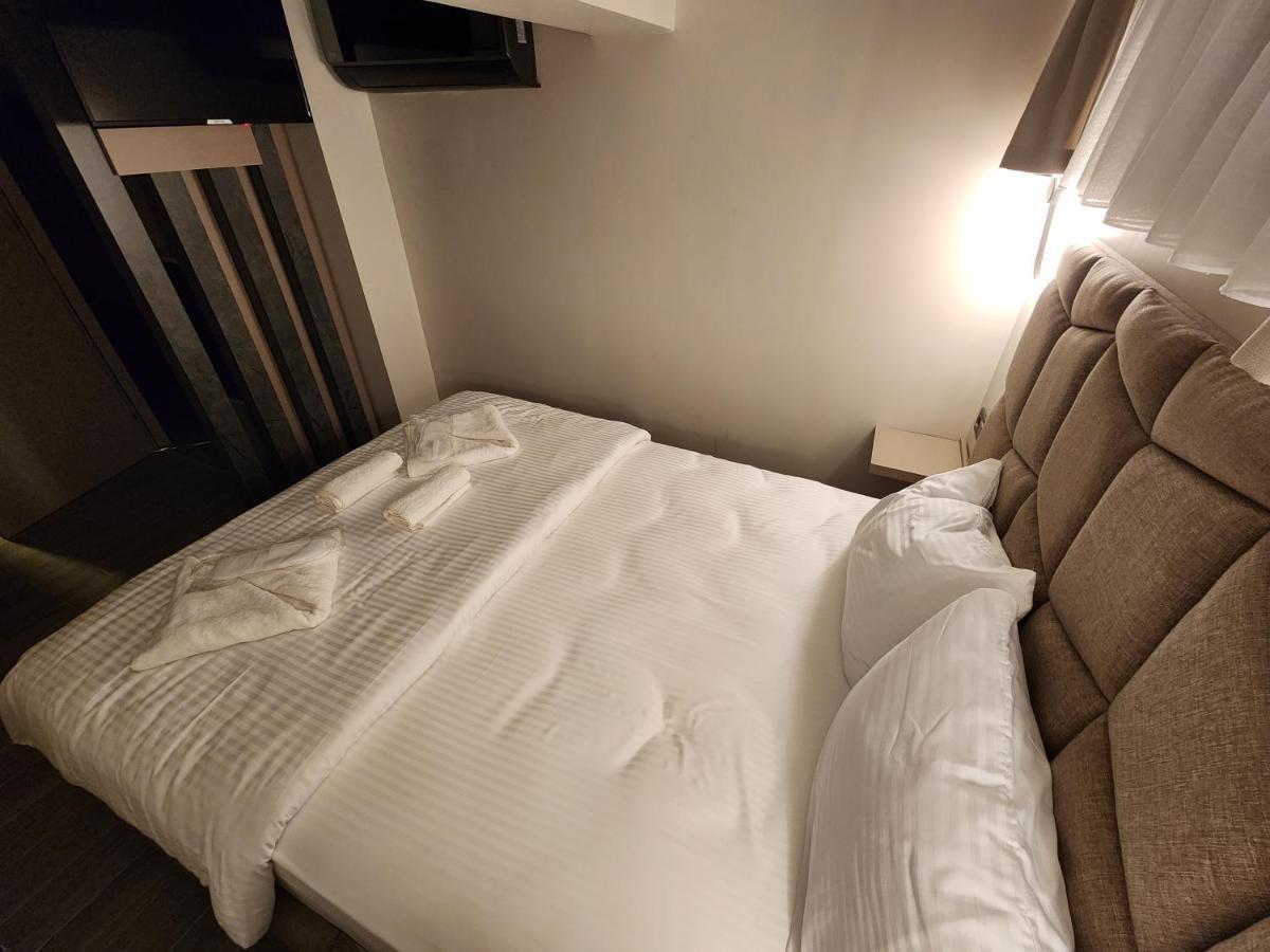 Talles City Hotel Izmir Bagian luar foto