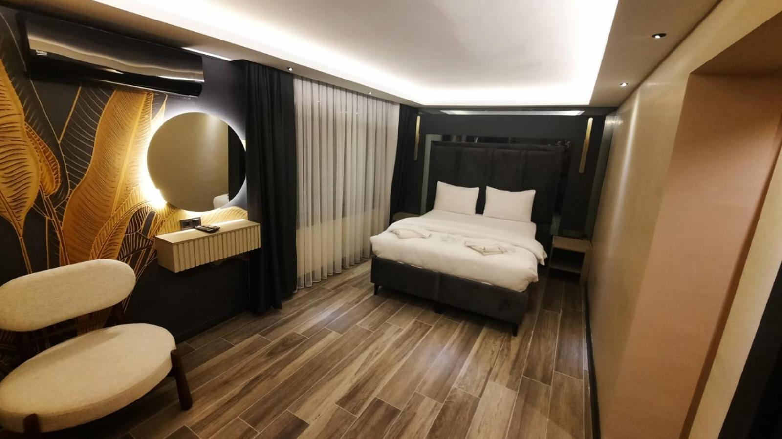 Talles City Hotel Izmir Bagian luar foto