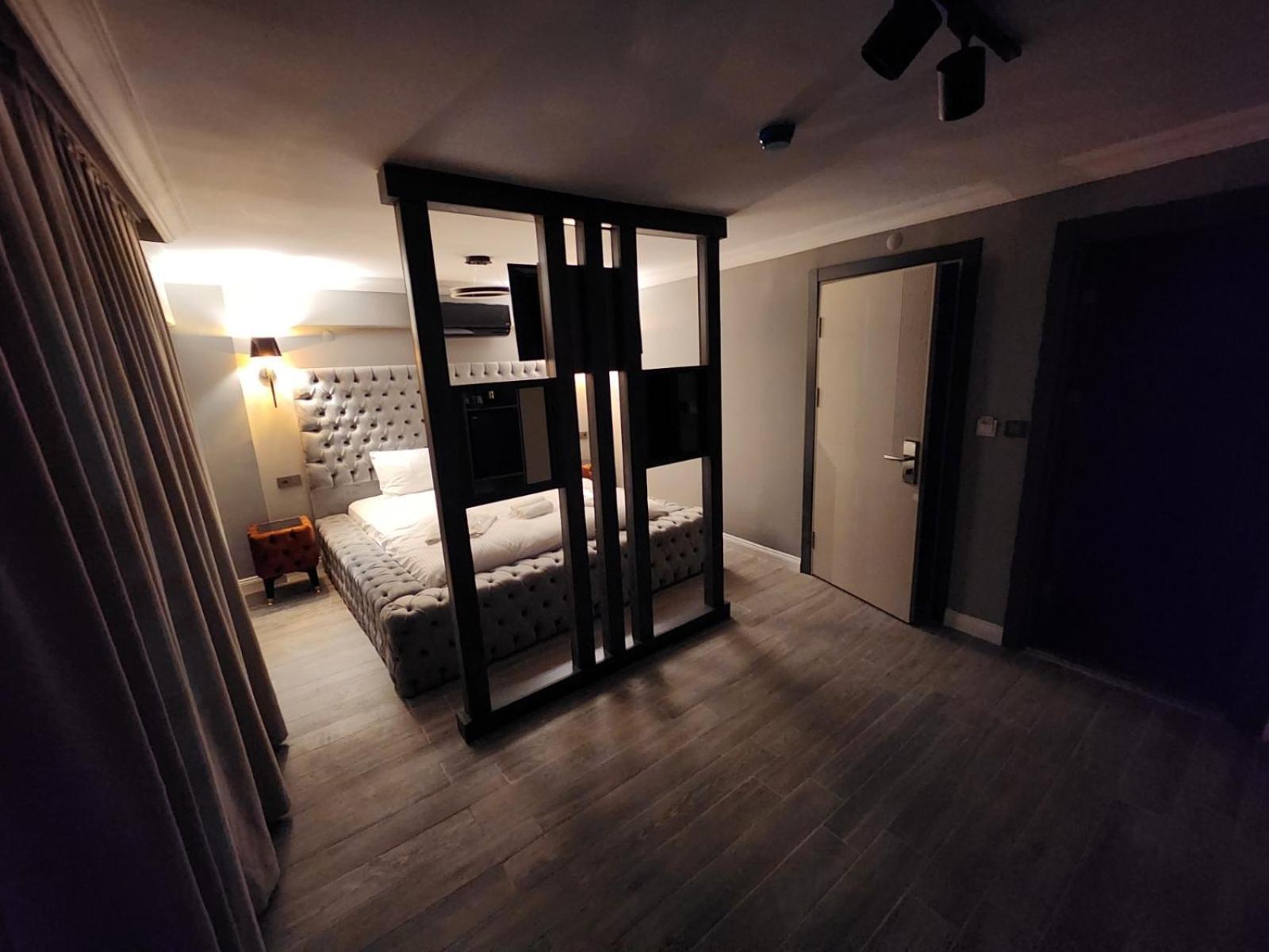 Talles City Hotel Izmir Bagian luar foto