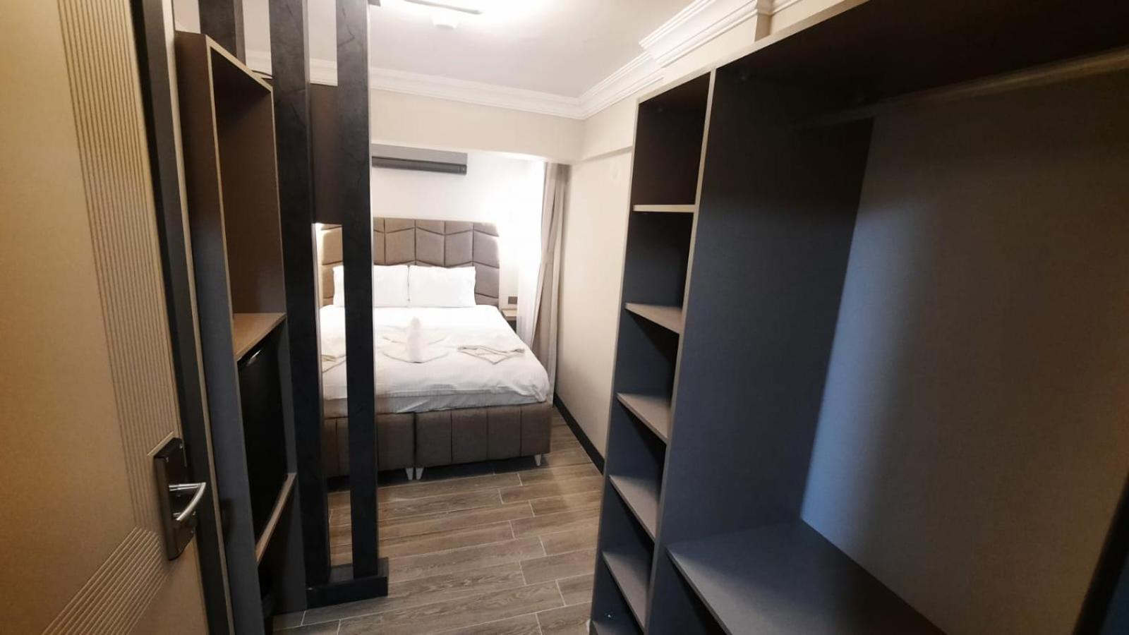 Talles City Hotel Izmir Bagian luar foto